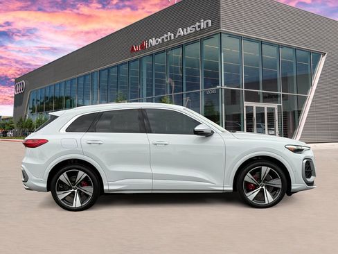 New 2026 Audi SQ5 Prestige AWD/4WD image 7
