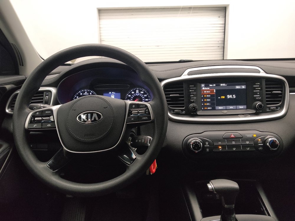 Used 2020 Kia Sorento LX FWD image 22