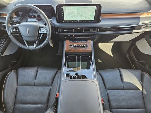 New 2025 Lincoln Aviator Black Label image 24