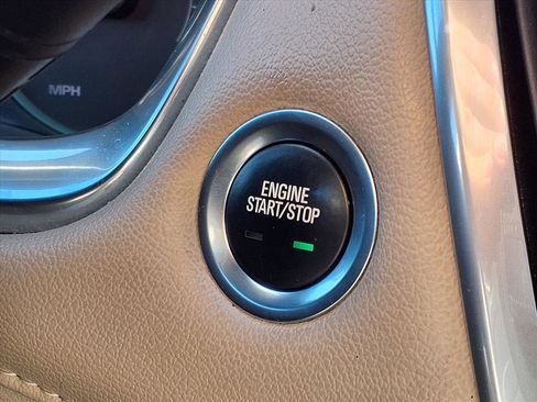 Used 2022 Chevrolet Traverse LS image 10