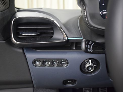 New 2025 McLaren Artura Spider image 25