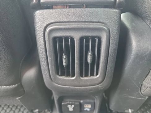 Used 2019 Jeep Compass Trailhawk AWD/4WD image 36