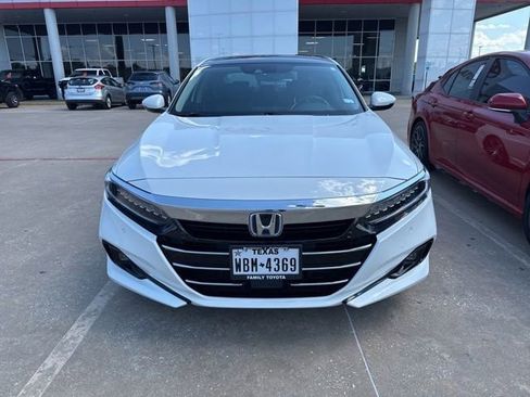 Used 2021 Honda Accord Touring image 3