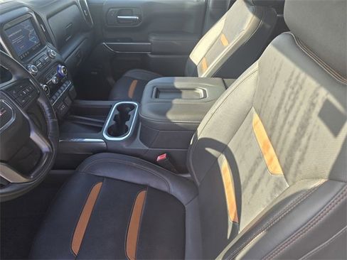 Used 2022 GMC Sierra 1500 AT4 w/ Technology Package image 18