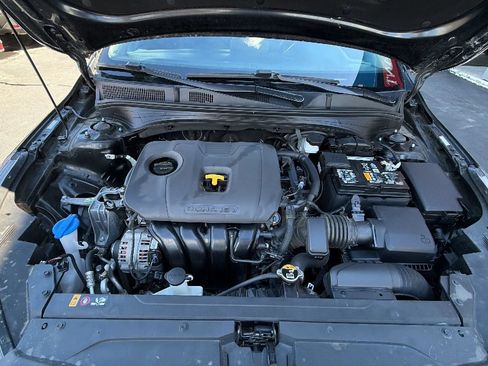Used 2024 Kia Forte LXS FWD image 11
