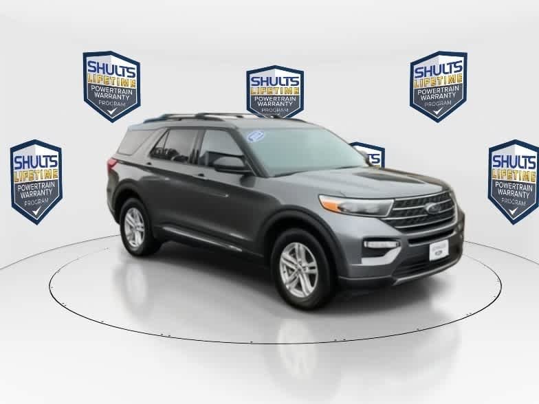 Used 2023 Ford Explorer XLT w/ Equipment Group 202A AWD/4WD image 2