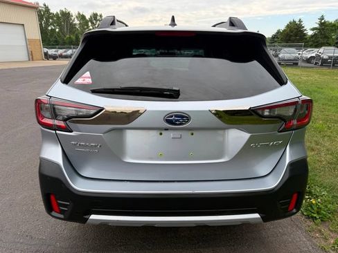 Used 2021 Subaru Outback Limited AWD/4WD image 2