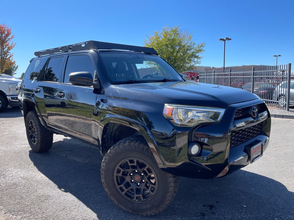 Used 2016 Toyota 4Runner SR5 AWD/4WD image 1