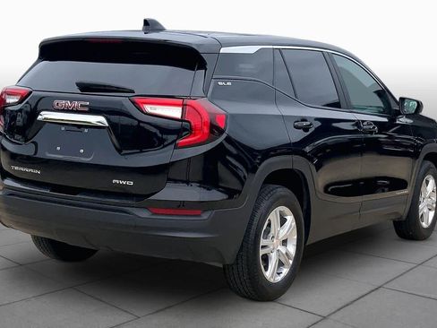 Certified 2024 GMC Terrain SLE AWD/4WD image 13