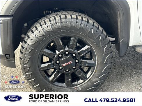 Used 2024 GMC Sierra 2500 AT4 w/ AT4 Premium Plus Package AWD/4WD image 18