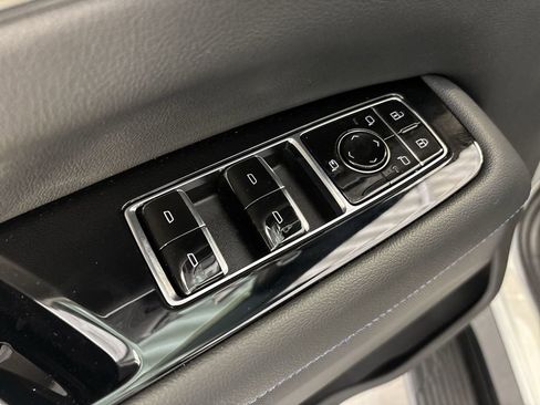 New 2025 Cadillac Escalade IQ Luxury 1 w/ LPO, Radiant Package image 32