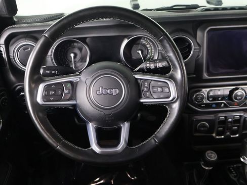 Used 2022 Jeep Wrangler Unlimited Sahara w/ Cold Weather Group AWD/4WD image 32