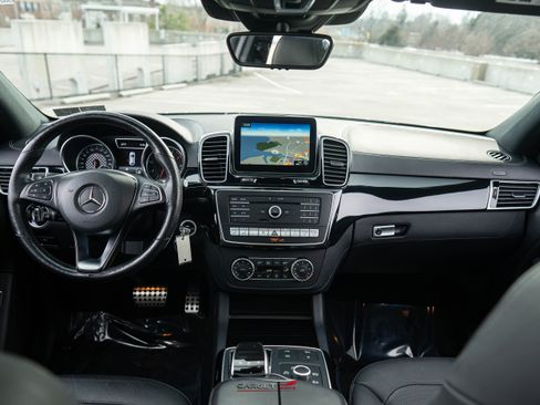 Used 2019 Mercedes-Benz GLE 43 AMG 4MATIC image 13