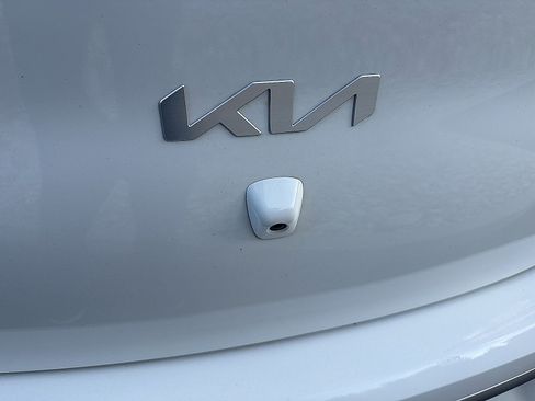Used 2022 Kia Rio LX FWD image 25