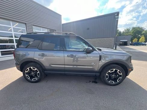 Used 2024 Ford Bronco Sport Outer Banks w/ Tech Package AWD/4WD image 4