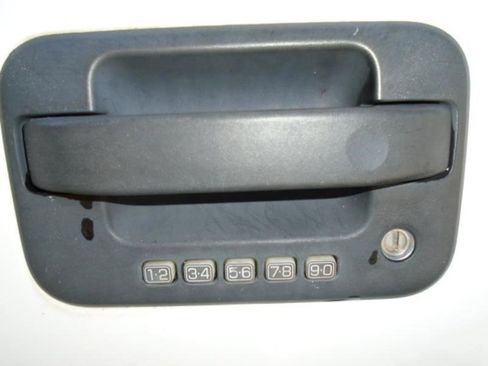 Used 2014 Ford F150 XLT image 21