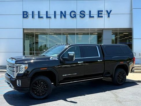 Used 2021 GMC Sierra 2500 Denali w/ Denali Black Diamond Edition AWD/4WD image 16