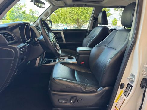 Used 2013 Toyota 4Runner Limited image 11