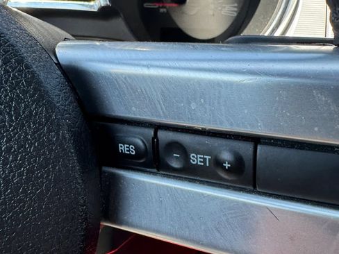 Used 2006 Ford Mustang GT Premium RWD image 76