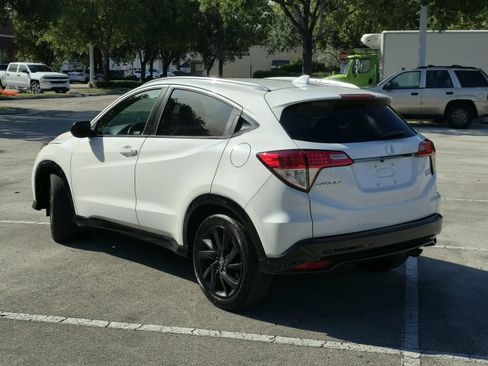 Used 2022 Honda HR-V Sport image 4