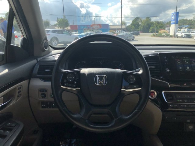 Certified 2022 Honda Pilot Touring image 16