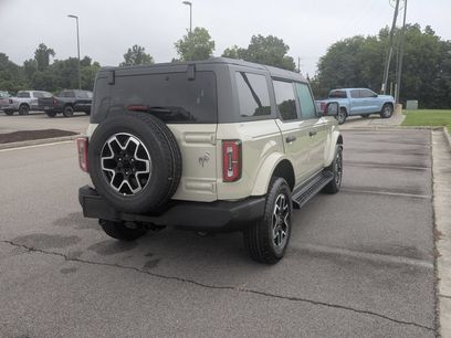 New 2026 Ford Bronco Outer Banks