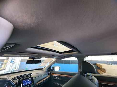 Used 2019 Honda CR-V Touring image 14