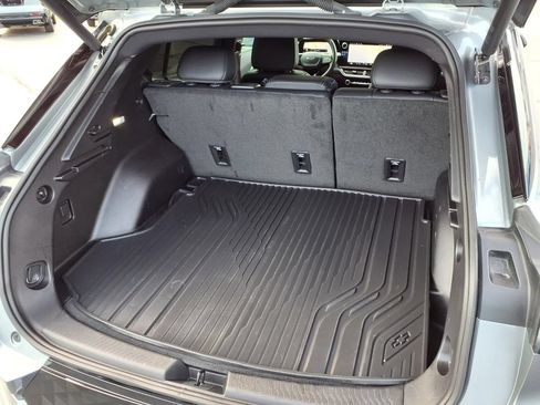 Used 2025 Chevrolet Equinox EV RS w/ Convenience Package II FWD image 29