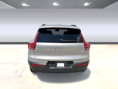 Used 2023 Volvo XC40 Recharge Ultimate AWD/4WD image 10