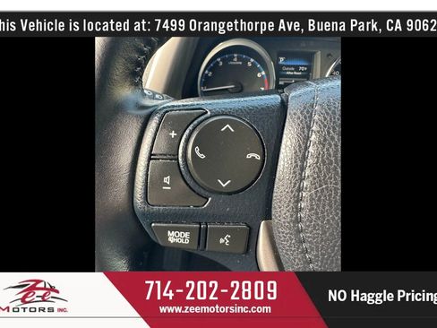 Used 2017 Toyota RAV4 Limited image 37