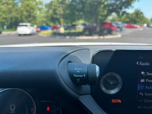 Used 2022 Lexus ES 350 w/ Premium Package FWD image 15