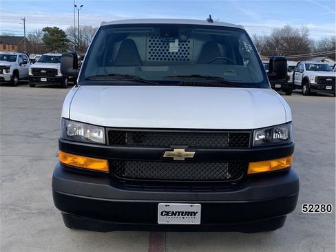Used 2025 Chevrolet Express 2500 Extended w/ Communications Package image 14