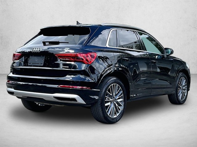 Used 2022 Audi Q3 2.0T Premium w/ Convenience Package AWD/4WD image 2
