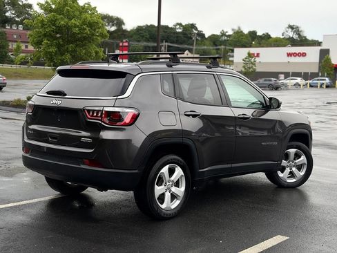 Used 2020 Jeep Compass Latitude AWD/4WD image 6