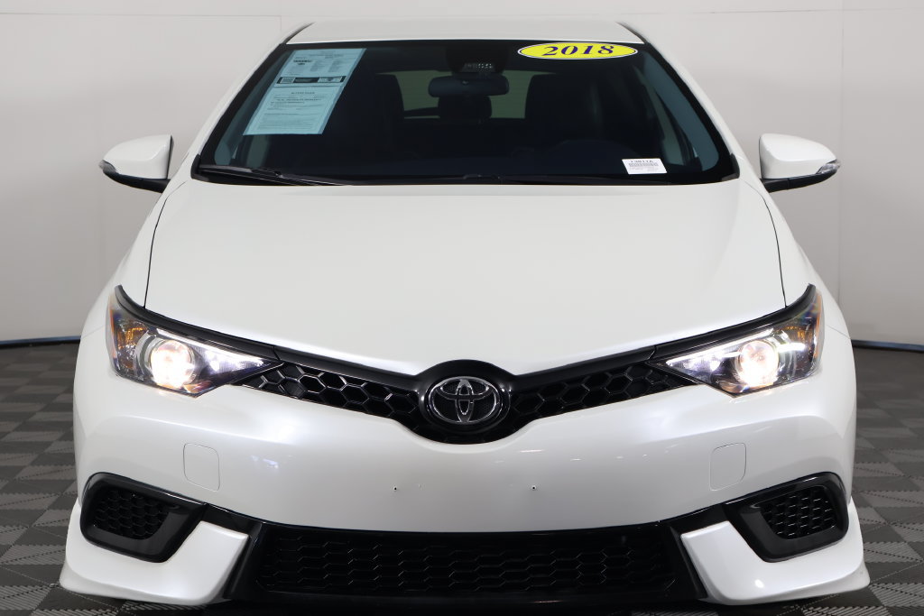 Used 2018 Toyota Corolla iM w/ All-Weather Mat Package FWD image 2