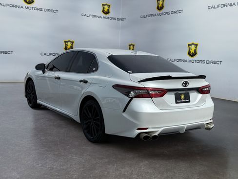 Used 2021 Toyota Camry XSE FWD image 3