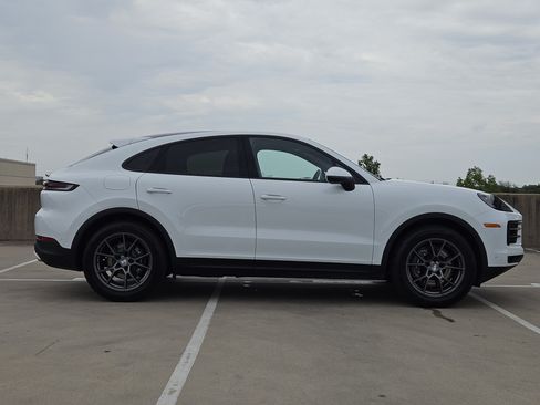 Certified 2026 Porsche Cayenne Coupe AWD/4WD image 9