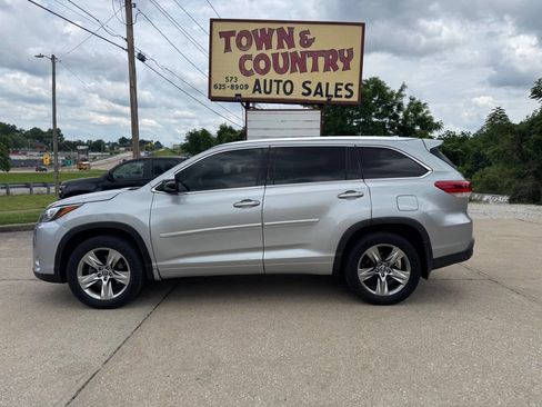 Used 2018 Toyota Highlander Limited Platinum w/ Protection Package #3 AWD/4WD image 4