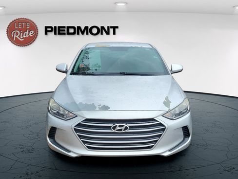 Used 2018 Hyundai Elantra SEL w/ Cargo Package image 3