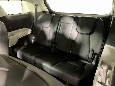 Used 2024 Kia Carnival SX Prestige FWD image 24