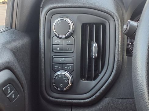 Used 2024 GMC Sierra 1500 Pro w/ Pro Value Package AWD/4WD image 17