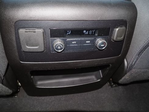 Used 2019 Chevrolet Tahoe LS image 12