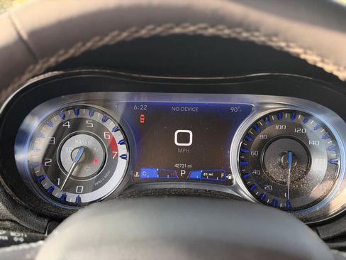 Used 2023 Chrysler 300 S w/ Comfort Group RWD image 19
