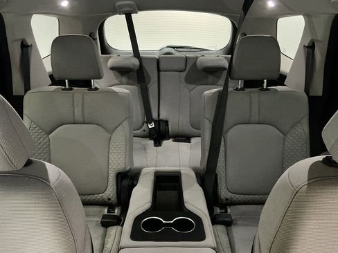 Used 2023 Honda Pilot LX image 21
