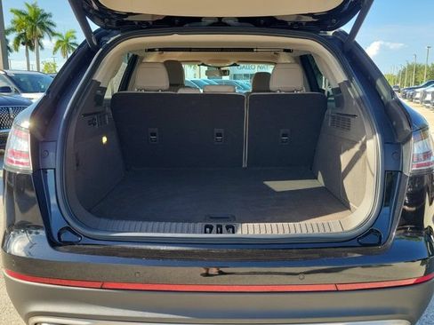 Certified 2022 Lincoln Nautilus FWD w/ Premium Package image 8