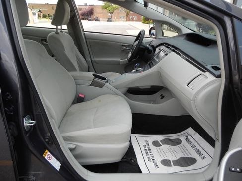 Used 2012 Toyota Prius Four image 37