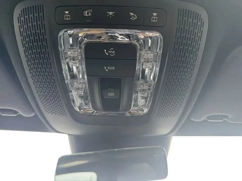 Used 2025 Mercedes-Benz CLA 250 4MATIC image 27