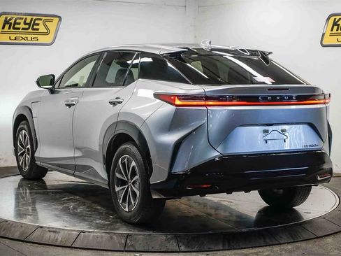 Used 2024 Lexus RZ 300e Premium w/ Accessory Package (Z1) image 2