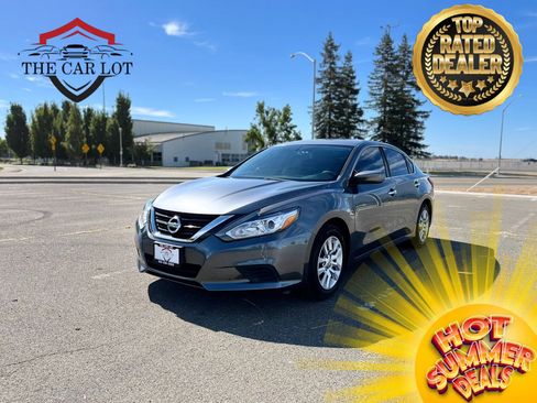Used 2016 Nissan Altima 2.5 S w/ Power Driver Seat Package FWD image 1