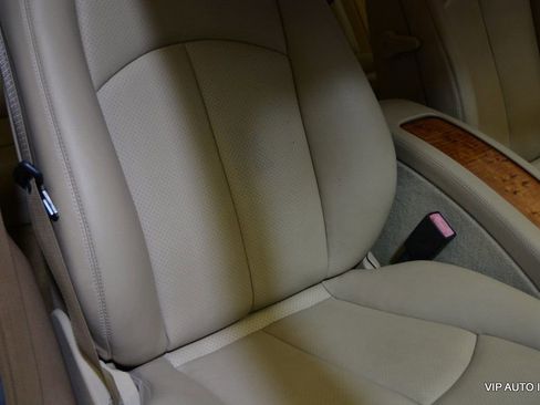 Used 2008 Mercedes-Benz E 320 BlueTEC Sedan image 20